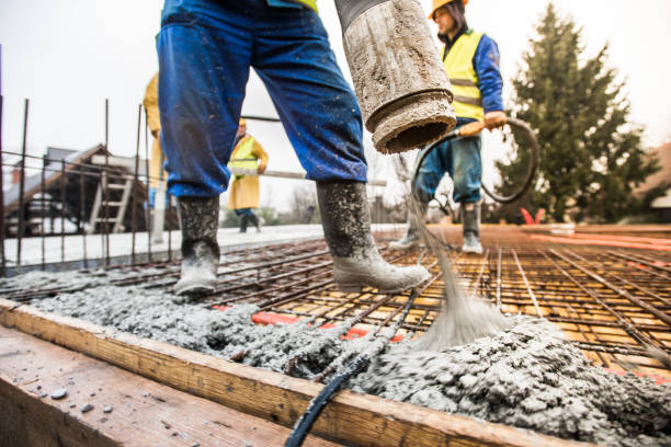 Best Commercial Concrete Contractor  in Topeka, IN